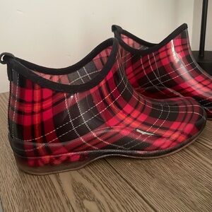 Tartan/plaid ankle rainboots